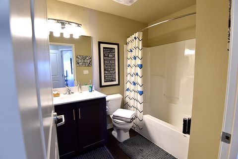 bathroom with fresh towels
